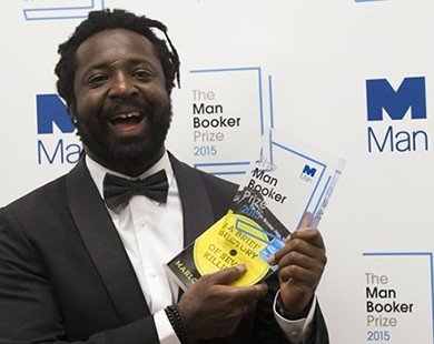 Nhà văn Jamaica đoạt giải tiểu thuyết Man Booker 2015