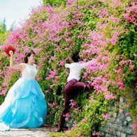 Cười té ghế với bộ ảnh cưới không giống ai của cặp đôi yêu qua mạng