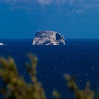 Skull Rock - đảo 'sọ người' huyền bí giữa biển khơi