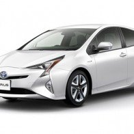 Toyota Prius 2016 tiêu thụ xăng trung bình 2,5 lít/100 km