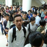Có nên miễn học phí cho sinh viên sư phạm?