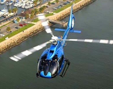 Du khách được đi trực thăng chiêm ngưỡng thành phố biển Nha Trang