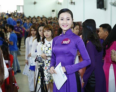 PGS. Tiến sĩ Nhân trắc học Mai Văn Hưng: “Thí sinh tham dự vòng sơ khảo VMU 2015 tại Huế rất tỏa sáng”
