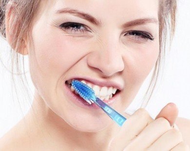 6 thói quen có hại cho răng khiến chúng rụng rất sớm