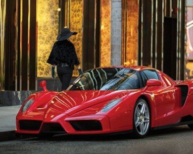 Siêu xe Ferrari Enzo của võ sỹ triệu phú Floyd Mayweather được bán đấu giá