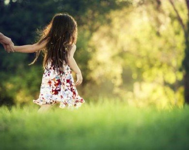 9 điều một ông bố hay bà mẹ tuyệt vời nên dạy con gái