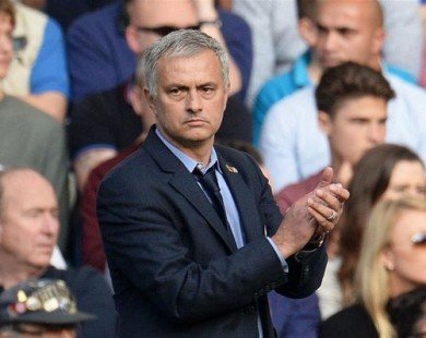 Chelsea từ chối nhượng lại Mourinho với giá 50 triệu euro