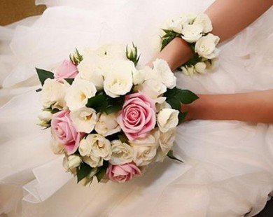Bật mí những bí quyết giúp cô dâu chọn hoa cưới đẹp nhất