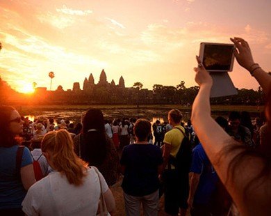 Angkor Wat mở cửa sớm đón khách ngắm bình minh