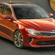 Kia Optima 2016 “giật” giải xe đáng mua nhất