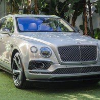 Bentley Bentayga phiên bản “mua được tặng đồng hồ” ra mắt khách VIP