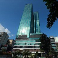 Khách sạn hạng sang phập phồng chờ khách ngoại