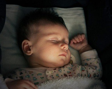 Mẹo hay các mẹ phải biết để con ngủ một giấc hết đêm