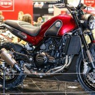 Benelli Leoncino 2016 - Đối thủ của Ducati Scrambler Sixty2