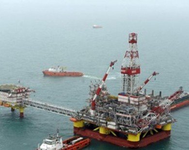 Saudi Arabia soán ngôi nhà sản xuất dầu mỏ lớn nhất thế giới của Nga