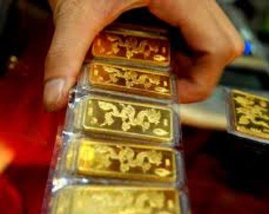 Vàng trong nước cao hơn thế giới 4,2 triệu đồng/lượng