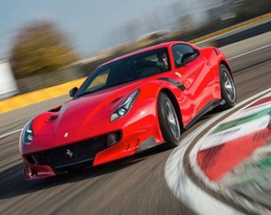 Siêu xe Ferrari F12tdf đã “cháy hàng” sau hơn 1 tháng ra mắt