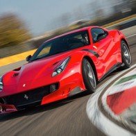 Siêu xe Ferrari F12tdf đã “cháy hàng” sau hơn 1 tháng ra mắt