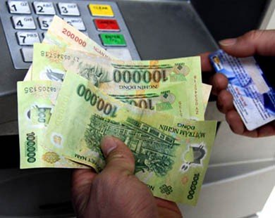 Thẻ ATM trong túi vẫn bị rút trộm tiền?