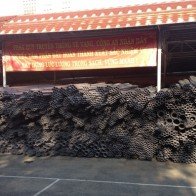 Hơn 25.000 ống nhựa nghi hàng giả, hàng nhái