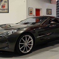 Siêu phẩm Aston Martin One 77 rao bán 57 tỷ đồng