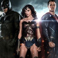 Siêu bom tấn ‘Batman v Superman’ tung trailer mới dài 3 phút