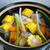 Cách làm bún sườn hầm ngô cho bữa sáng ngọt ngào​