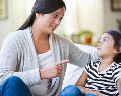 10 câu răn đe cha mẹ không nên nói với con cái