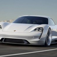 Porsche Mission E được "bật đèn xanh", Tesla Model S sắp gặp khó