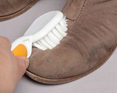 Cẩm nang bảo quản, làm sạch giày da lộn từ A-Z