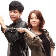 Lee Seung Gi và Go Ara thành đôi 'oan gia'