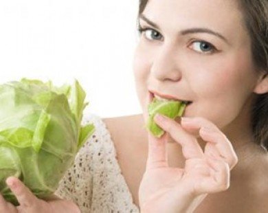 Vì sao rau bắp cải được coi là thần dược cho sức khỏe phụ nữ?