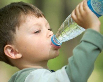 Sai lầm chết người phổ biến khi uống nước gây nguy hại sức khỏe