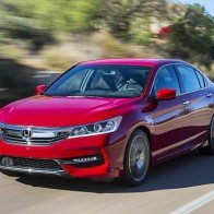 Top 4 xế hộp cực rẻ hứa hẹn khuynh đảo thị trường ô tô Việt 2016