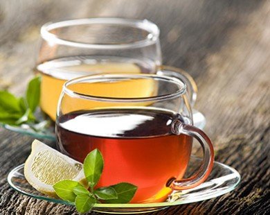 Giảm nguy cơ đột quỵ: Hãy uống 5 tách trà đen mỗi ngày