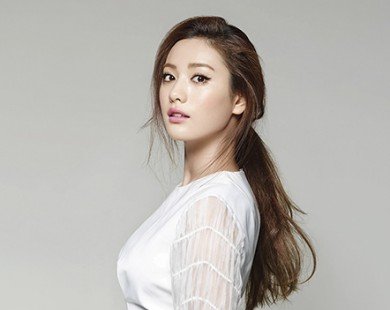 Ca sĩ Hàn đứng đầu bảng xếp hạng quốc tế 100 gương mặt đẹp