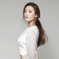 Ca sĩ Hàn đứng đầu bảng xếp hạng quốc tế 100 gương mặt đẹp