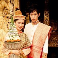 Nên mua gì khi đi du lịch Lào?