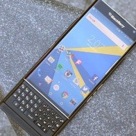 BlackBerry có thể tạm chuyển hẳn sang Android trong năm 2016