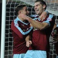 Brentford vs Burnley: Thành bại tại hàng thủ