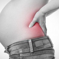 5 mẹo nhỏ giúp bà bầu giảm đau lưng hiệu quả