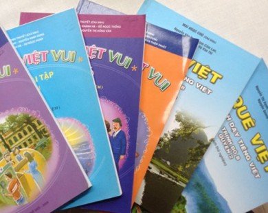 Hai bộ sách dạy tiếng Việt cho kiều bào