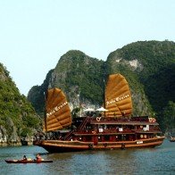 Hạ Long đá nổi như mây