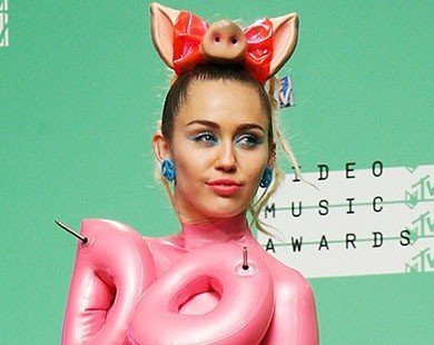 Miley Cyrus đóng phim truyền hình của Woody Allen