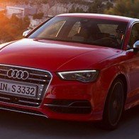 5 mẫu xe thể thao an toàn nhất năm 2015