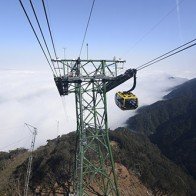 Những cáp treo vượt núi ấn tượng khắp thế giới