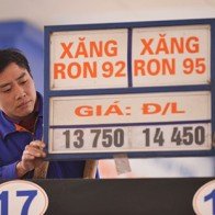 Xăng xuống dưới 14.000 đồng, cước vận tải giảm đến đâu?