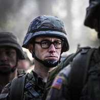 Phim tiểu sử Edward Snowden tiếp tục lùi ngày ra mắt