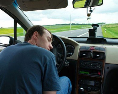 Công nghệ cảnh báo tài xế ngủ gật khi lái xe