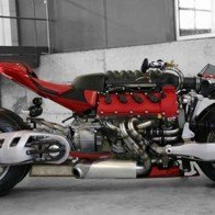 Lazareth LM 847 - Mô tô "khủng" dùng động cơ V8 của Maserati